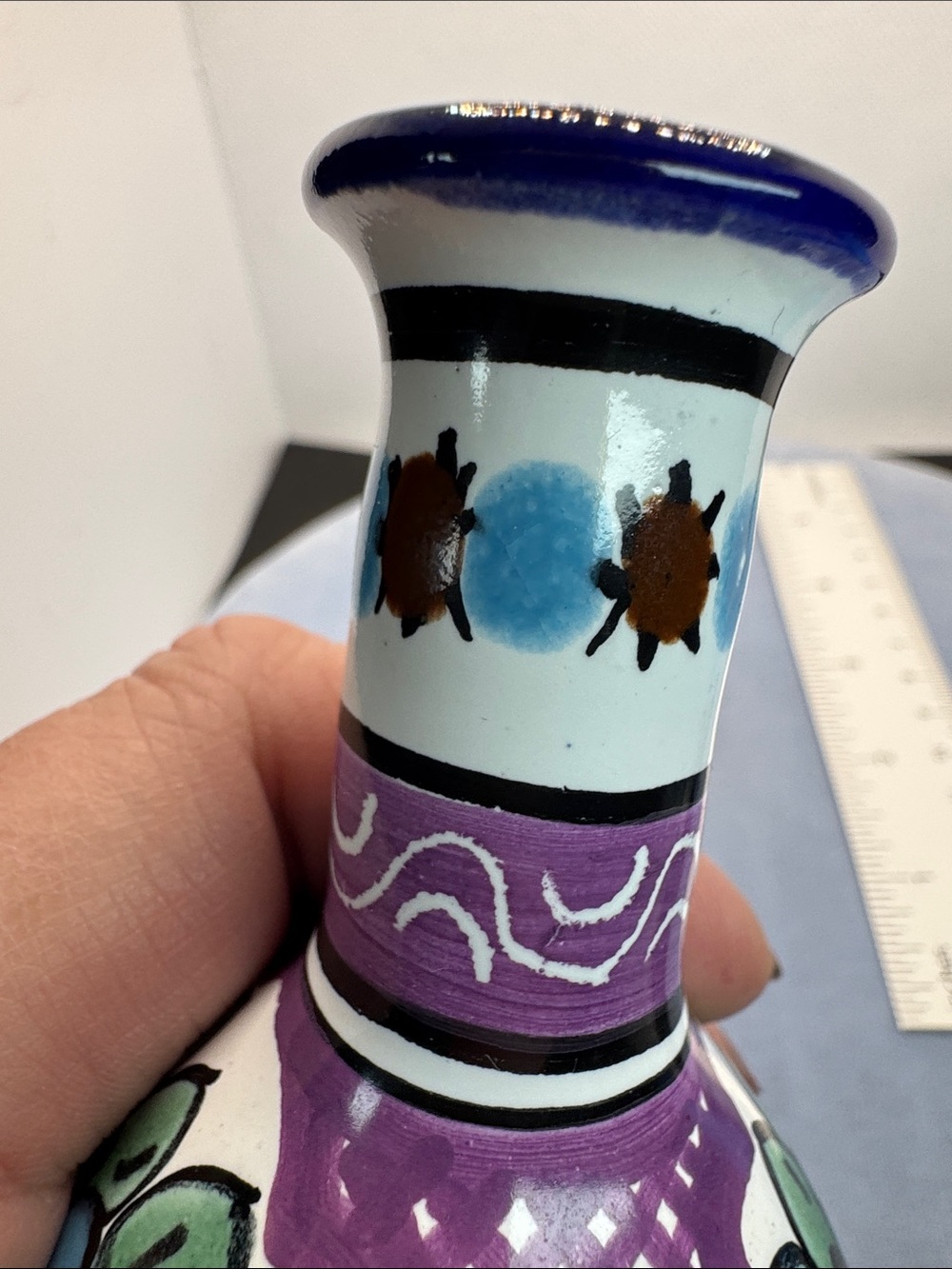 Vintage Hand-Painted Floral Ceramic Bud Vase Made in Puebla Mexico - Picture 15 of 16